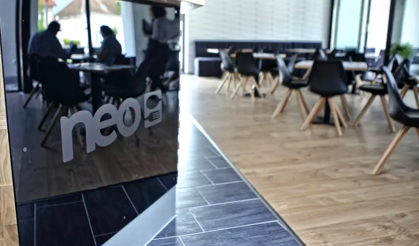 Hotel Viktria Srvr - Oktber 23. (min. 2 j)