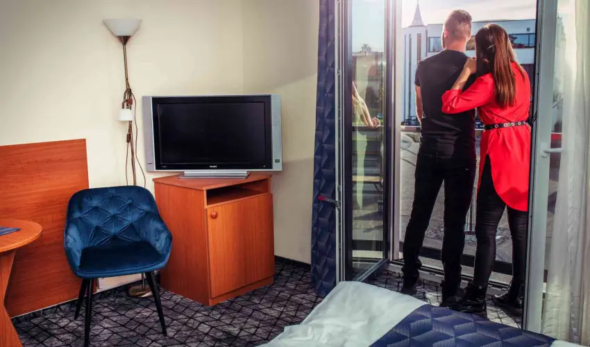 Hotel Viktria Srvr - Oktber 23. (min. 2 j)