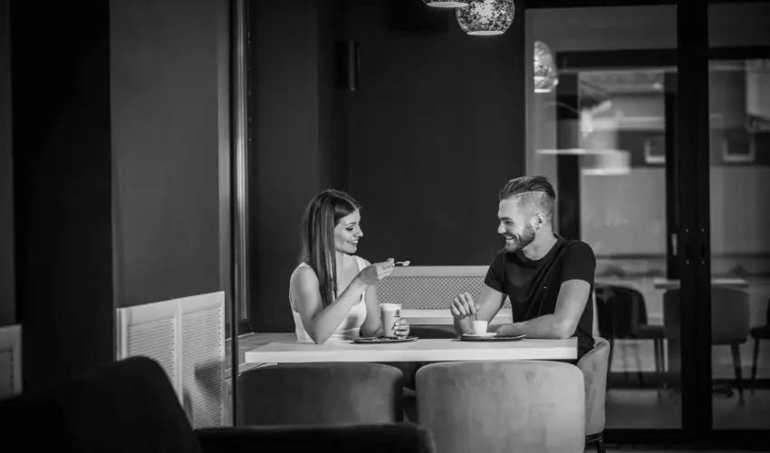 Hotel Vikt�ria S�rv�r - Okt�ber 23. (min. 2 �j)