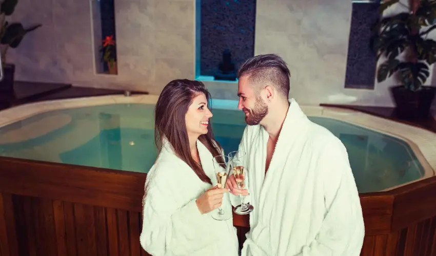 Hotel Viktria Srvr - Oktber 23. (min. 2 j)