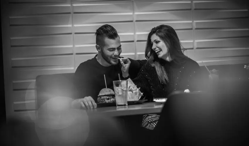 Hotel Vikt�ria S�rv�r - Okt�ber 23. (min. 2 �j)