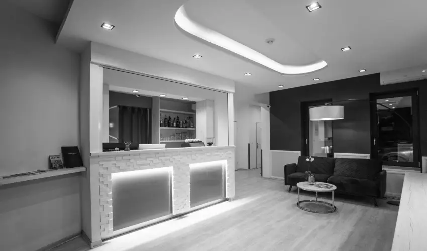 Hotel Vikt�ria S�rv�r - Okt�ber 23. (min. 2 �j)