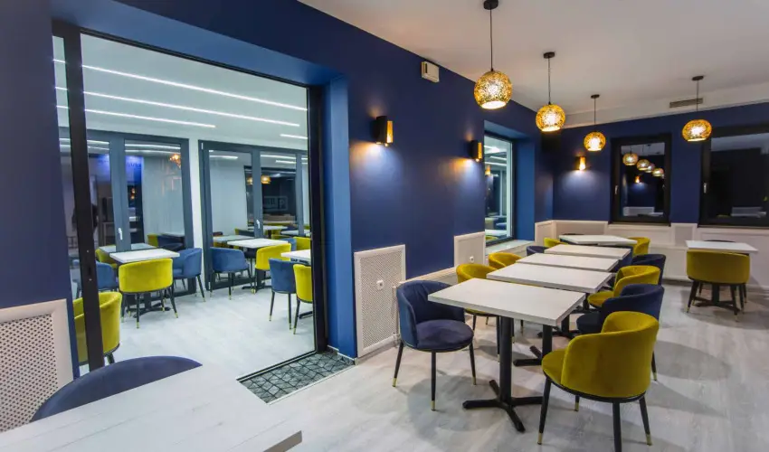 Hotel Viktria Srvr - Oktber 23. (min. 2 j)