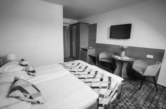 Hotel Viktria - Oktber 23. (min. 2 j)