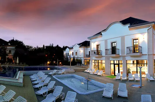 Hotel Villa Vlgy - Oktber 23. (min. 2 j)