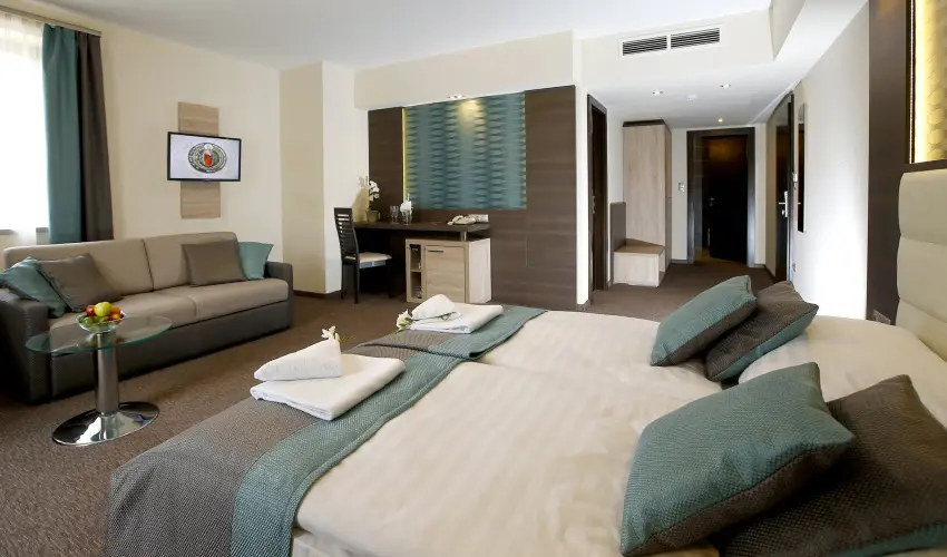 Hotel Villa Vlgy Eger - Oktber 23.