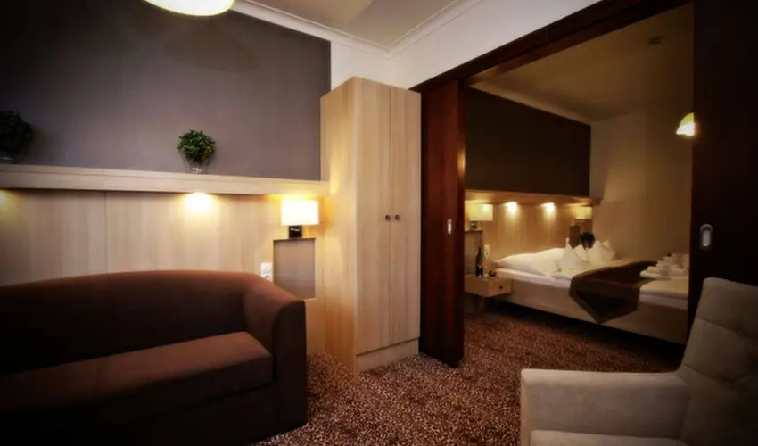 Hotel Xavin Harkny - Oktber 23.