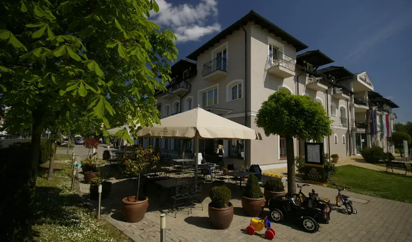 Hotel Xavin Harkny - Oktber 23.