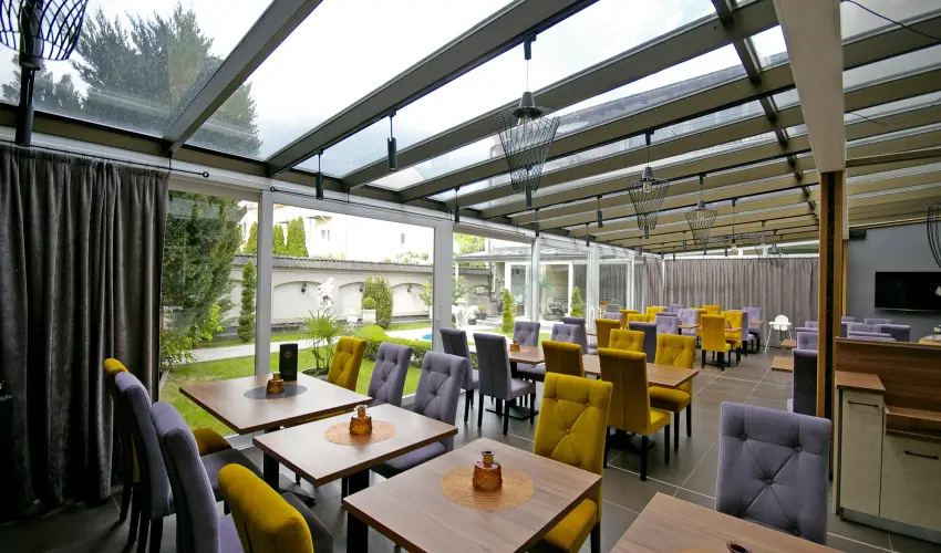 Hotel Xavin Hark�ny - Okt�ber 23.