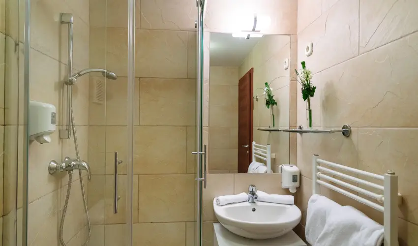 Hotel Yacht Wellness & Business Sifok - Oktber 23. (min. 3 j)