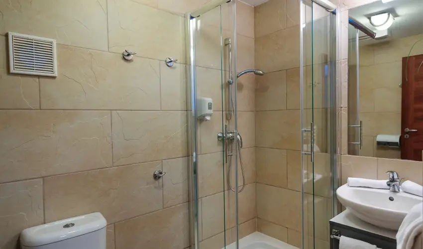 Hotel Yacht Wellness & Business Sifok - Oktber 23. (min. 3 j)