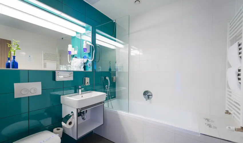 Hotel Yacht Wellness & Business Sifok - Oktber 23. (min. 3 j)