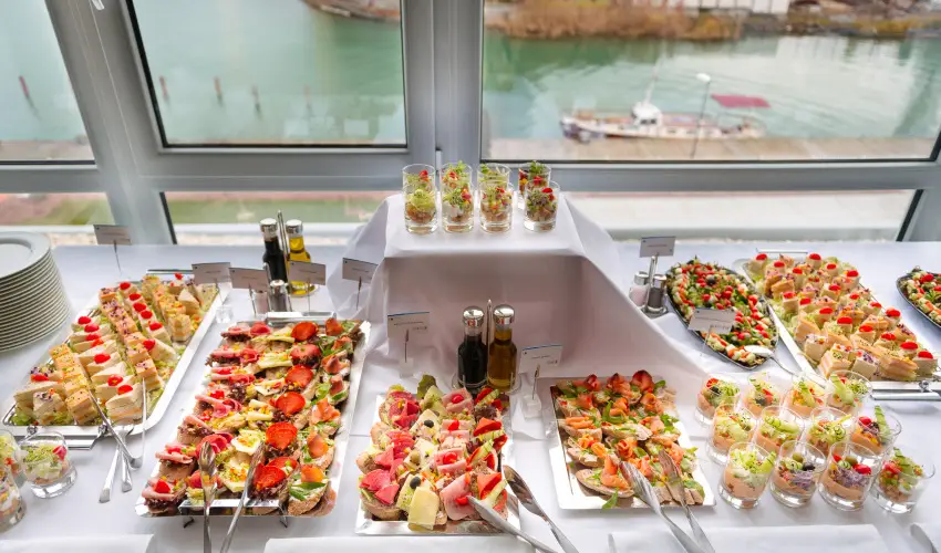 Hotel Yacht Wellness & Business Sifok - Oktber 23. (min. 3 j)