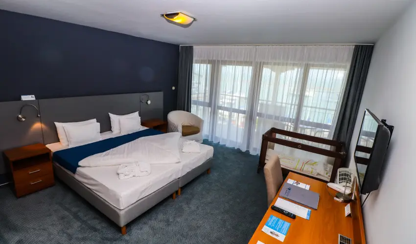 Hotel Yacht Wellness & Business Sifok - Oktber 23. (min. 3 j)