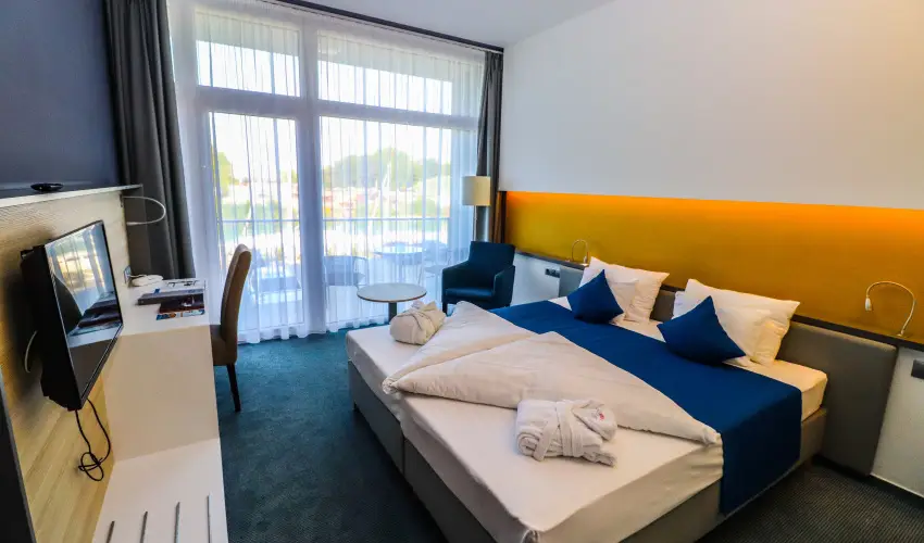 Hotel Yacht Wellness & Business Sifok - Oktber 23. (min. 3 j)