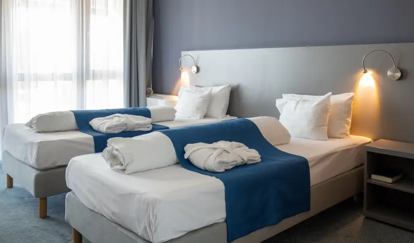 Hotel Yacht Wellness & Business Sifok - Oktber 23. (min. 3 j)