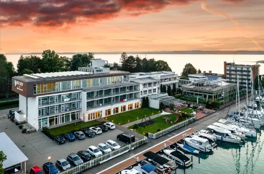 Hotel Yacht Wellness & Business - Okt�ber 23. - teljes el�refizet�ssel (min. 3 �j)