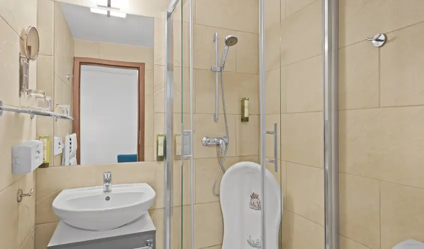 Hotel Yacht Wellness & Business Si�fok - Okt�ber 23. (min. 2 �j)