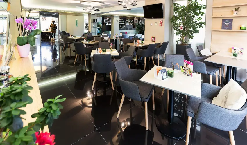 Hotel Zena Hvz - Oktber 23.