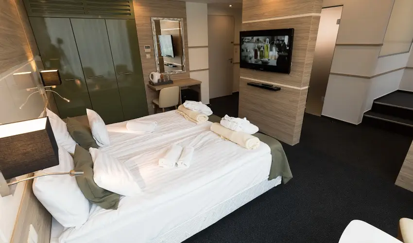 Hotel Zena Hvz - Oktber 23.