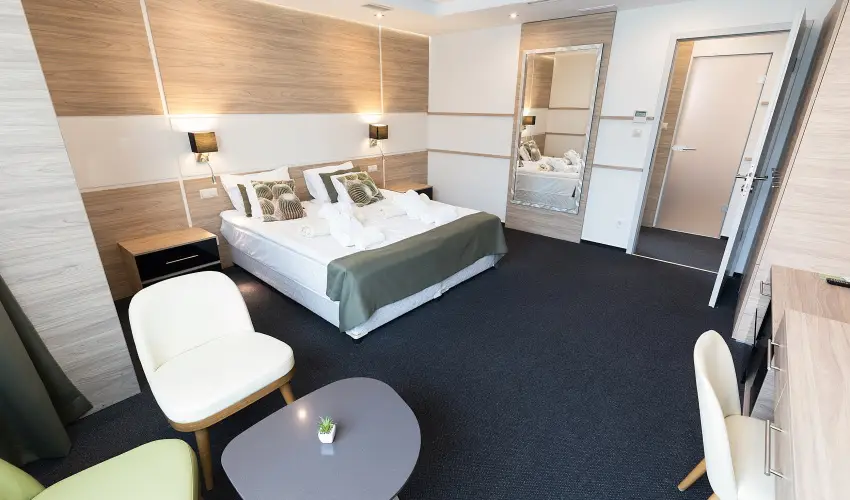 Hotel Zena Hvz - Oktber 23.