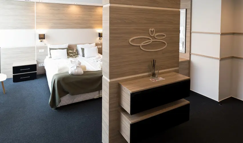 Hotel Zena Hvz - Oktber 23.