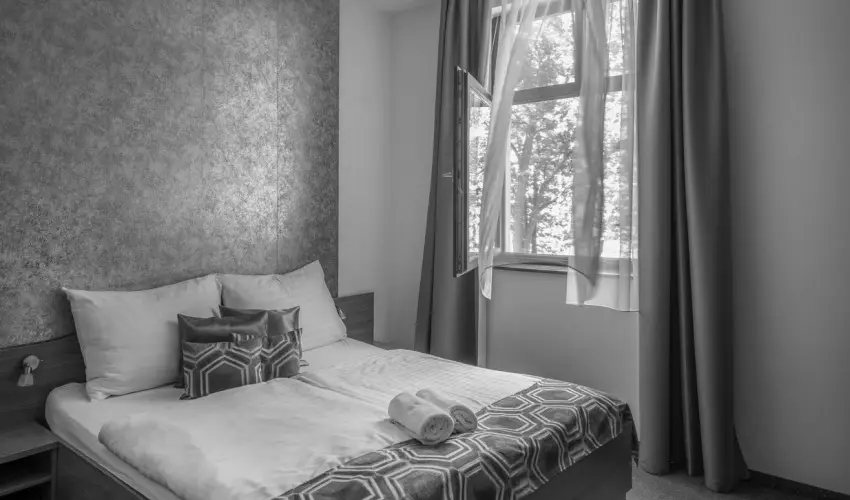 Hotel Anna Villa Balatonf�ldv�r - Okt�ber 23. (min. 2 �j)