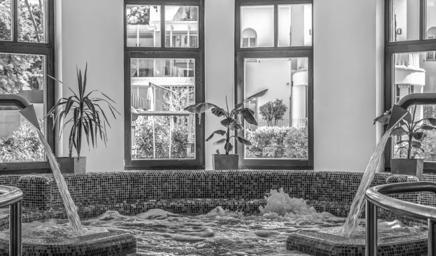 Hotel Anna Villa Balatonf�ldv�r - Okt�ber 23. (min. 2 �j)