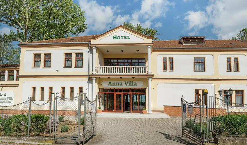 Hotel Anna Villa Balatonfldvr - Oktber 23. (min. 2 j)