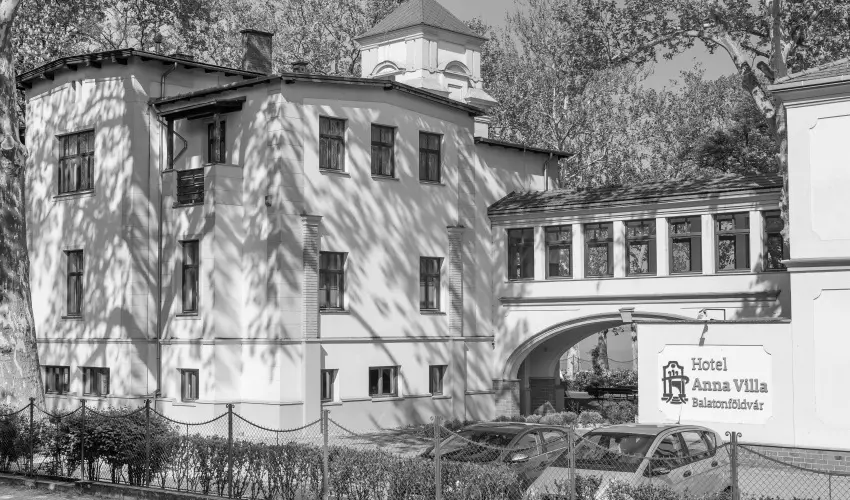 Hotel Anna Villa Balatonf�ldv�r - Okt�ber 23. (min. 2 �j)