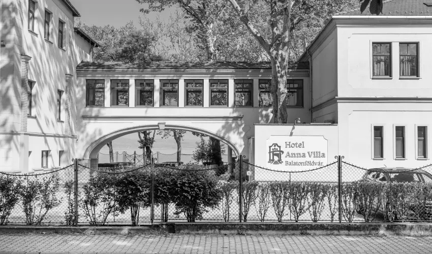 Hotel Anna Villa Balatonf�ldv�r - Okt�ber 23. (min. 2 �j)