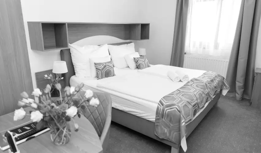 Hotel Anna Villa Balatonf�ldv�r - Okt�ber 23. (min. 2 �j)