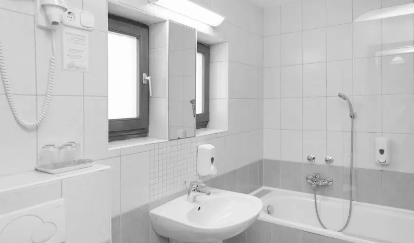 Hotel Anna Villa Balatonf�ldv�r - Okt�ber 23. (min. 2 �j)