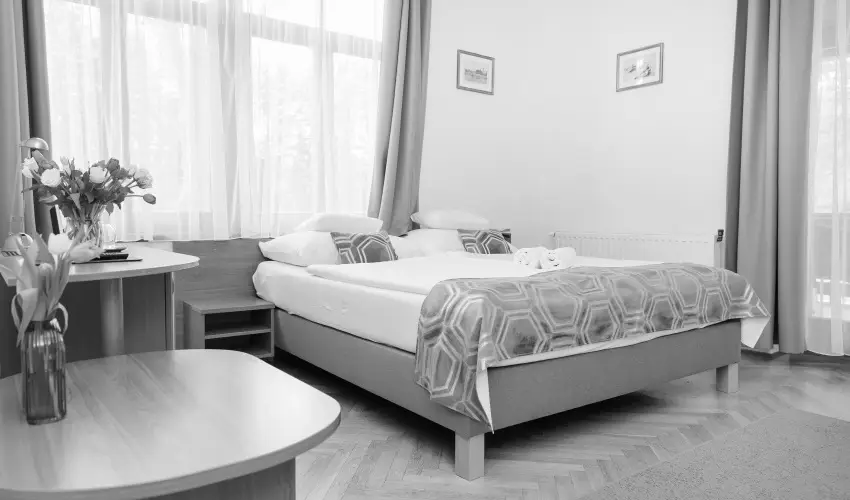 Hotel Anna Villa Balatonf�ldv�r - Okt�ber 23. (min. 2 �j)