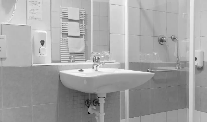 Hotel Anna Villa Balatonf�ldv�r - Okt�ber 23. (min. 2 �j)