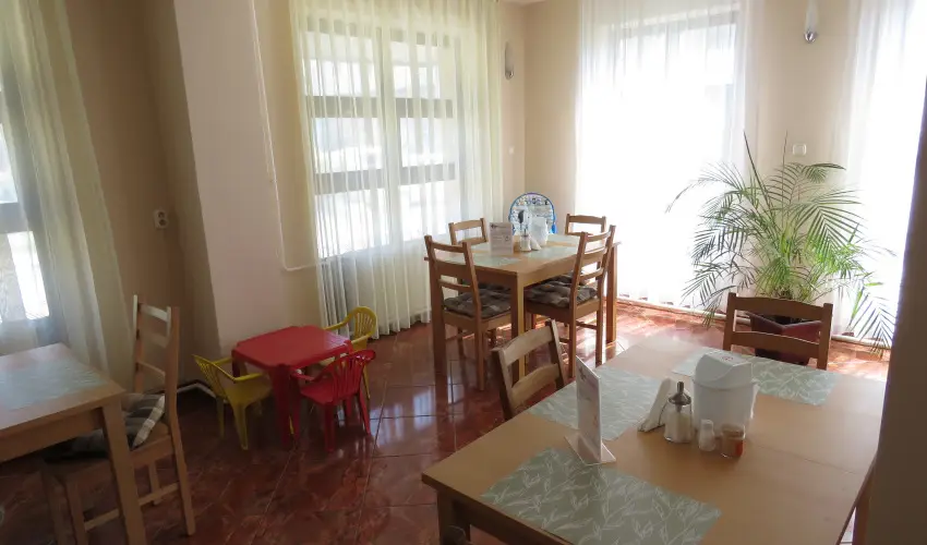 Therm�l Apartmanh�z Kom�rom - Okt�ber 23.