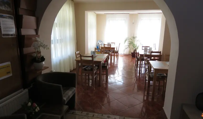 Therm�l Apartmanh�z Kom�rom - Okt�ber 23.