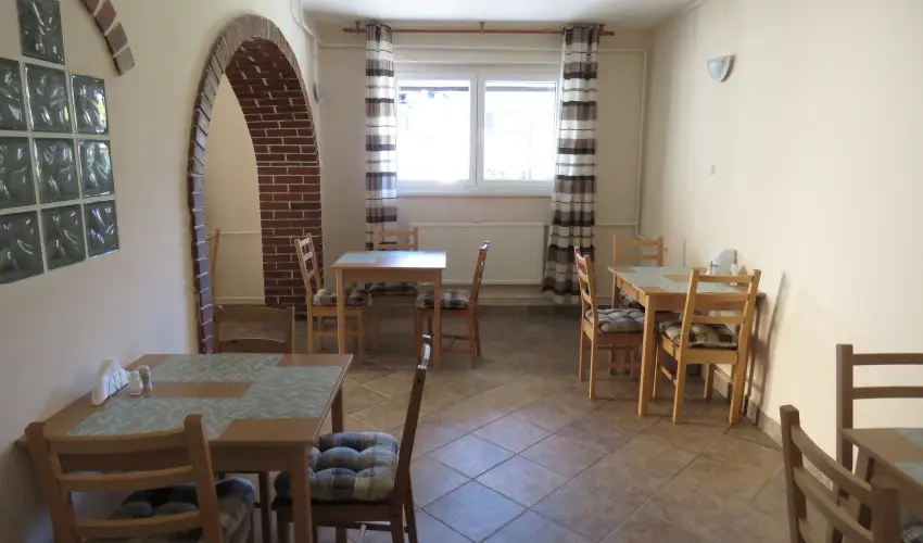 Therm�l Apartmanh�z Kom�rom - Okt�ber 23.