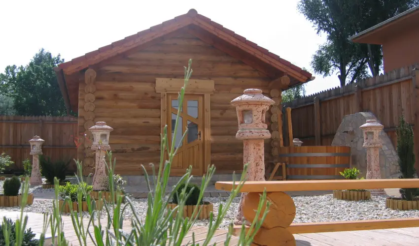 Therm�l Apartmanh�z Kom�rom - Okt�ber 23.