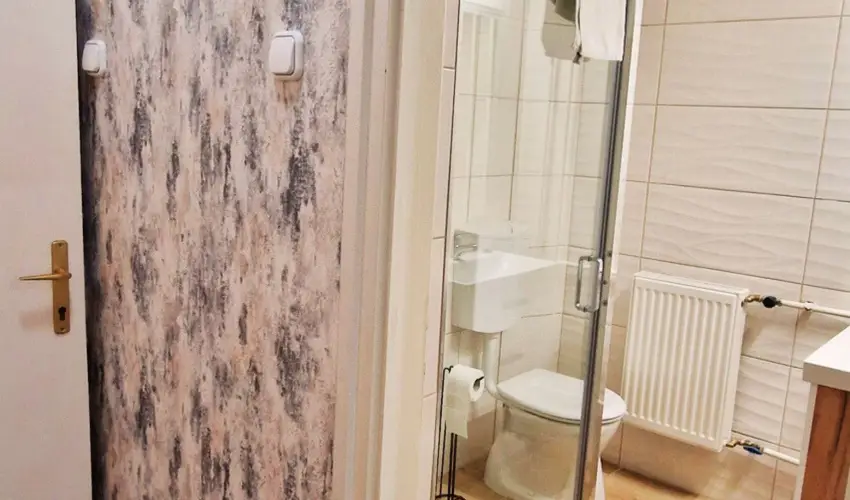 Therm�l Apartmanh�z Kom�rom - Okt�ber 23.