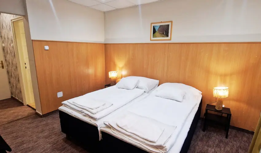 Therm�l Apartmanh�z Kom�rom - Okt�ber 23.