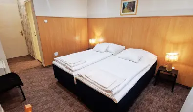 Therm�l Apartmanh�z Kom�rom