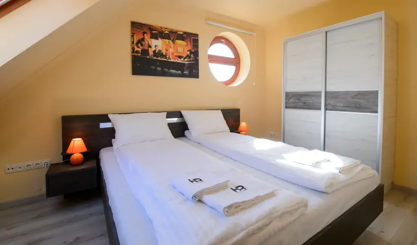 HR Apartmanhz Eger - Oktber 23. (min. 3 j)