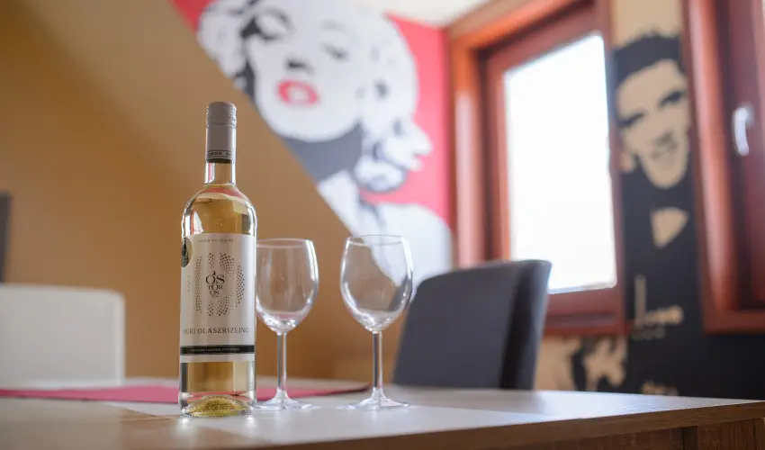 HR Apartmanhz Eger - Oktber 23. (min. 3 j)