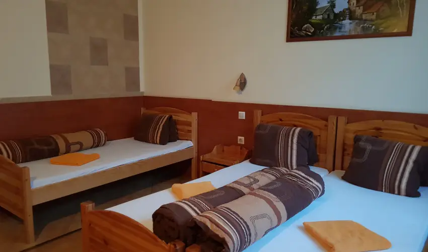 Hungria Panzi Miskolctapolca - Oktber 23. 