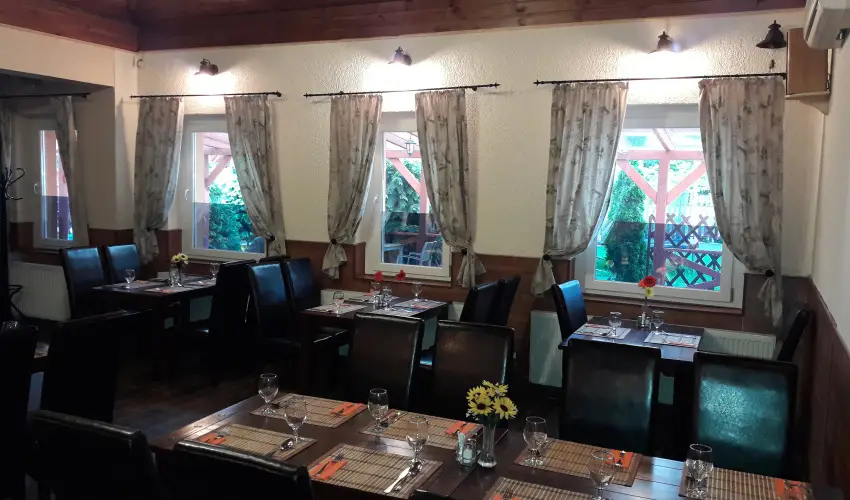 Hungria Panzi Miskolctapolca - Oktber 23. 