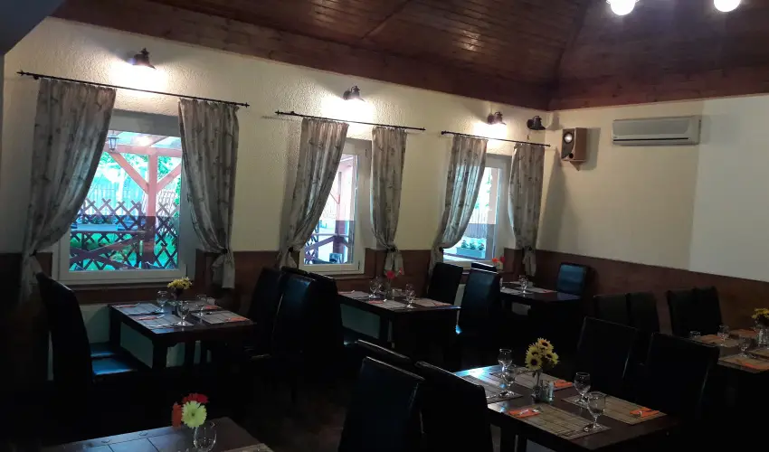 Hungria Panzi Miskolctapolca - Oktber 23. 