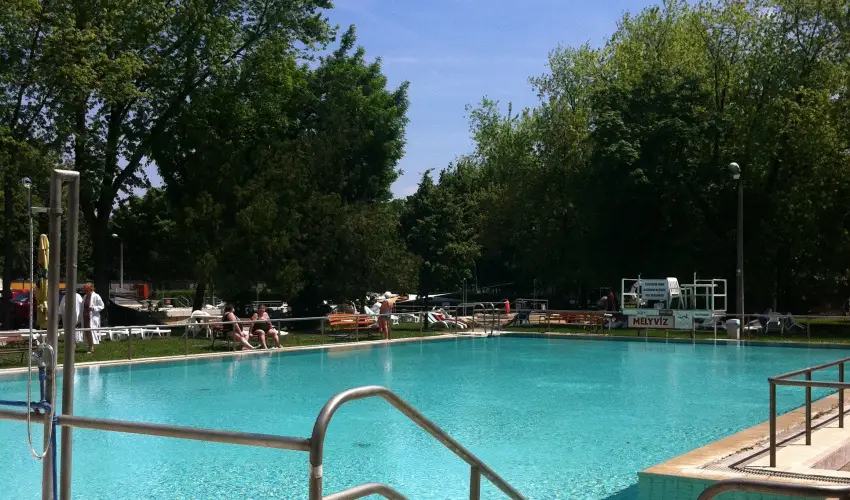 Hotel Hforrs Hajdszoboszl - Oktber 23. (min. 5 j)