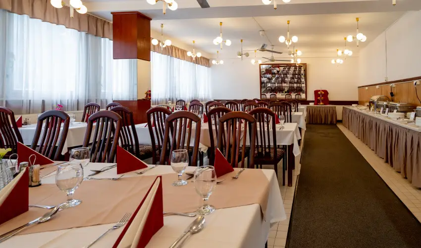 Hotel Hforrs Hajdszoboszl - Oktber 23. (min. 5 j)