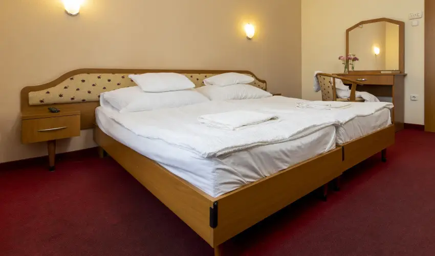 Hotel Imperial Gygyszll Kiskrs - Oktber 23.